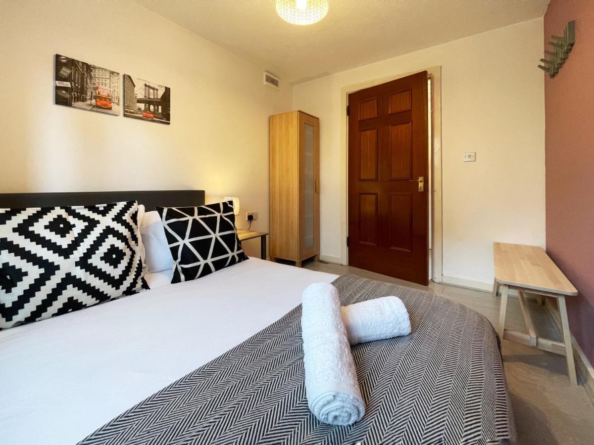 Jessica'S Place At Whitechapel London Exteriör bild